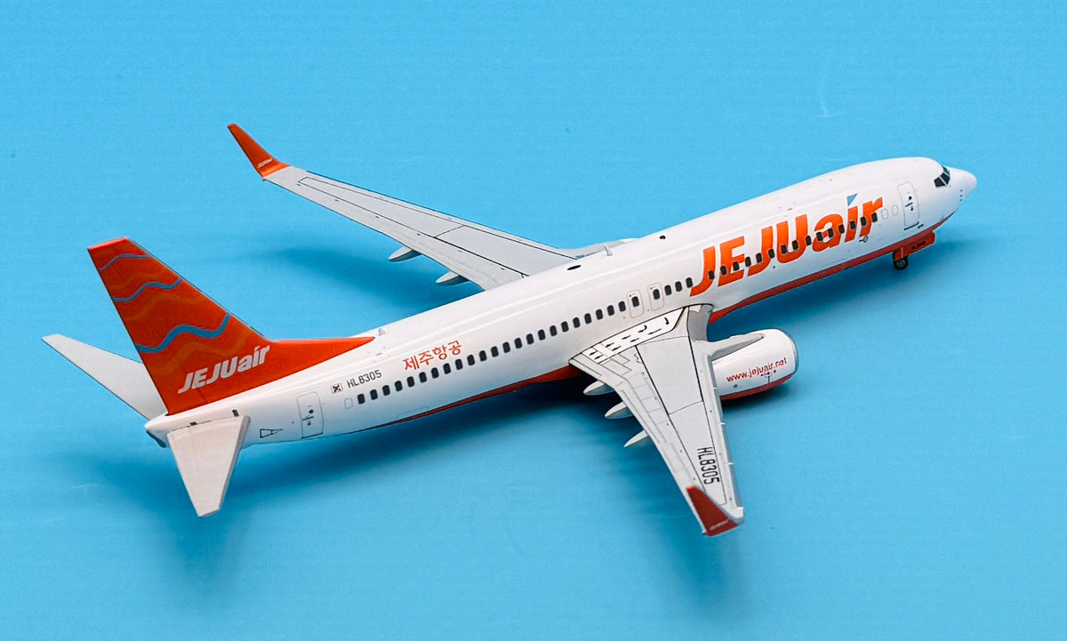 JC Wings 1/200 Jeju Air Boeing 737-800 HL8305 – First Class