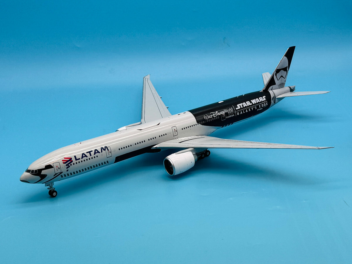 JC Wings　1/200 LATAM B777-300ER PT-MUA JC Wings 1/200 LATAM Boeing 777-300ER Galaxy's Edge PT-MUA – First