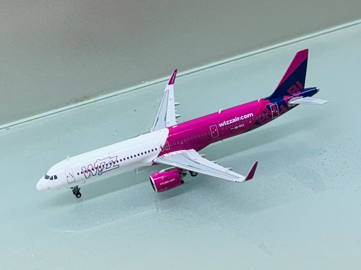 JC Wings 1/400 Wizz Air Abu Dhabi Airbus A321NEO A6-WZA – First