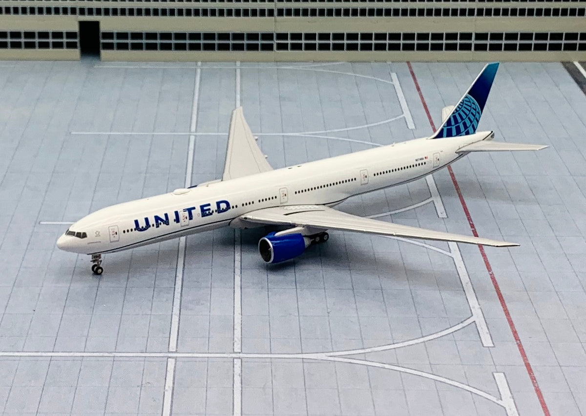 航空機・ヘリコプター Gemini 1/400 B777-300ER United Airlnes 航空機・ヘリコプター Gemini 1/400 B777-300ER United Airlnes
