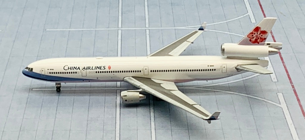 JC Wings 1/400 China Airlines McDonnell Douglas MD-11 B-18152
