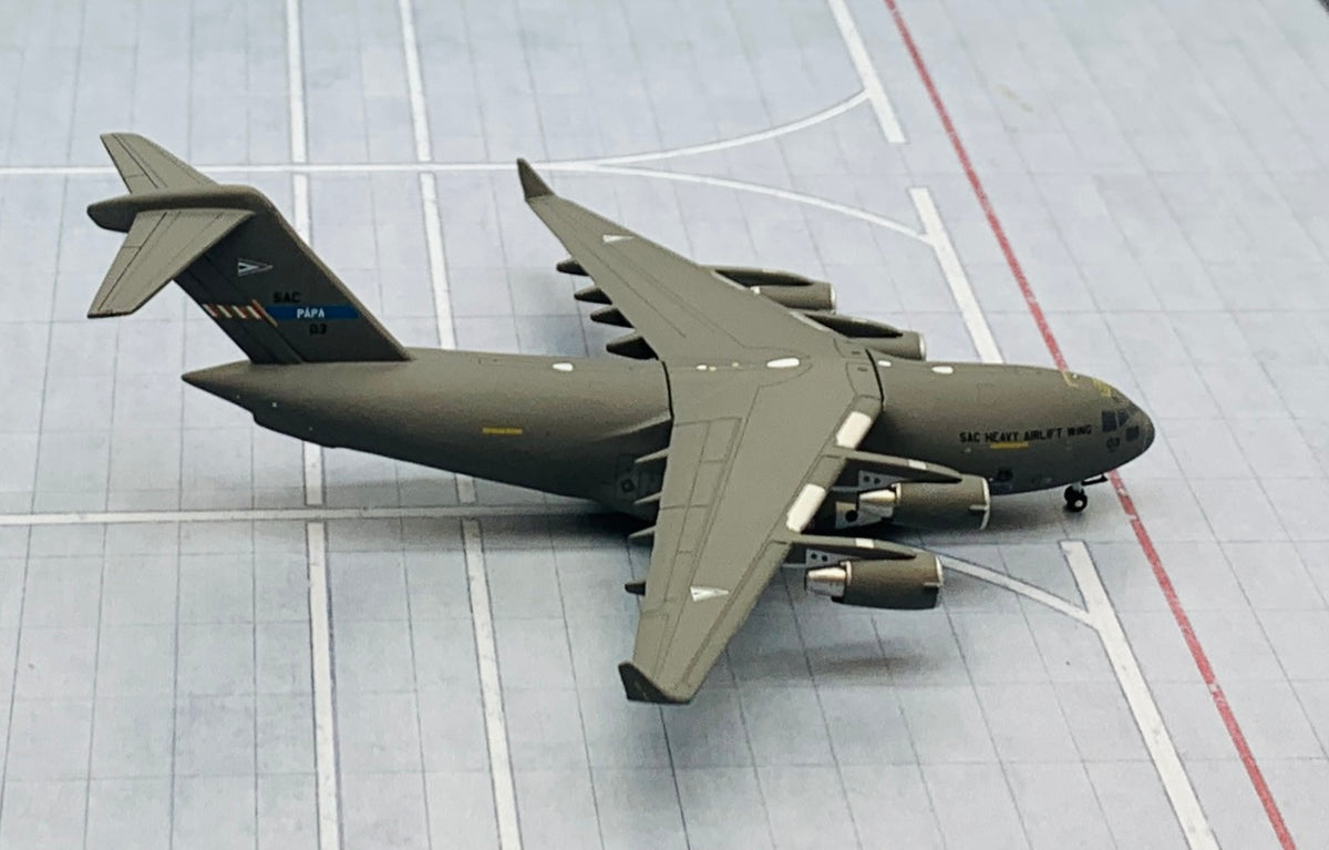 安い大人気 Airbus Boeing C-17 GLOBEMASTER Ⅲ 1/200 - その他