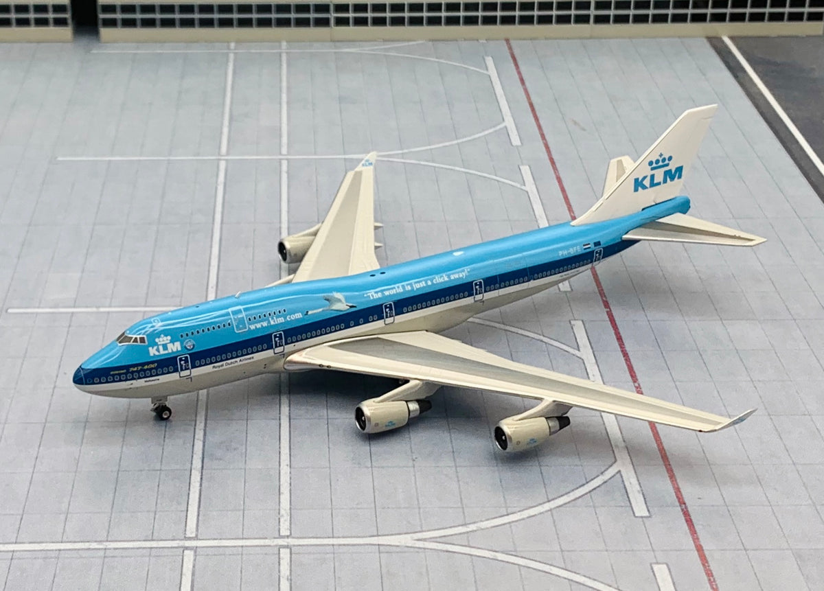 Phoenix 1/400 KLM Royal Dutch Airlines Boeing 747-400 PH-BFE Swan