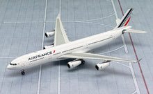 Load image into Gallery viewer, Phoenix 1/400 Air France Airbus A340-300 F-GLZS
