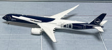 Load image into Gallery viewer, Phoenix 1/400 Lufthansa Airbus A350-1000 D-AIFA
