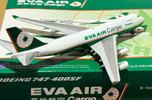 Load image into Gallery viewer, JC Wings 1/400 Eva Air Taiwan Cargo Boeing 747-400 BDSF B-16406
