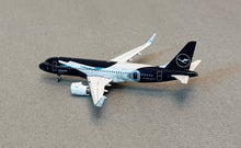 Load image into Gallery viewer, HX models 1/400 Lufthansa Airbus A320NEO 100 Years D-AIND A420702
