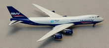 Load image into Gallery viewer, HX Models 1/400 Silk Way West Airlines Boeing 747-8F VQ-BVC B632502
