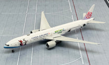 Load image into Gallery viewer, Phoenix Models 1/400 China Airlines Taiwan Boeing 777-300ER B-18055
