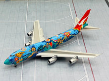 Load image into Gallery viewer, HX Models 1/400 Qantas Airways Boeing 747-400 Nalanji Dreaming VH-EBU flaps down B606501F
