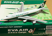 Load image into Gallery viewer, JC Wings 1/400 Eva Air Taiwan Cargo Boeing 747-400 BDSF B-16406

