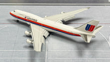 Load image into Gallery viewer, JC Wings 1/400 United Airlines Boeing 747-400 Saul Bass Flaps Down N185UA
