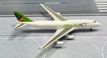 Load image into Gallery viewer, JC Wings 1/400 ACT Airlines Boeing 747-400 BDSF TC-ACF
