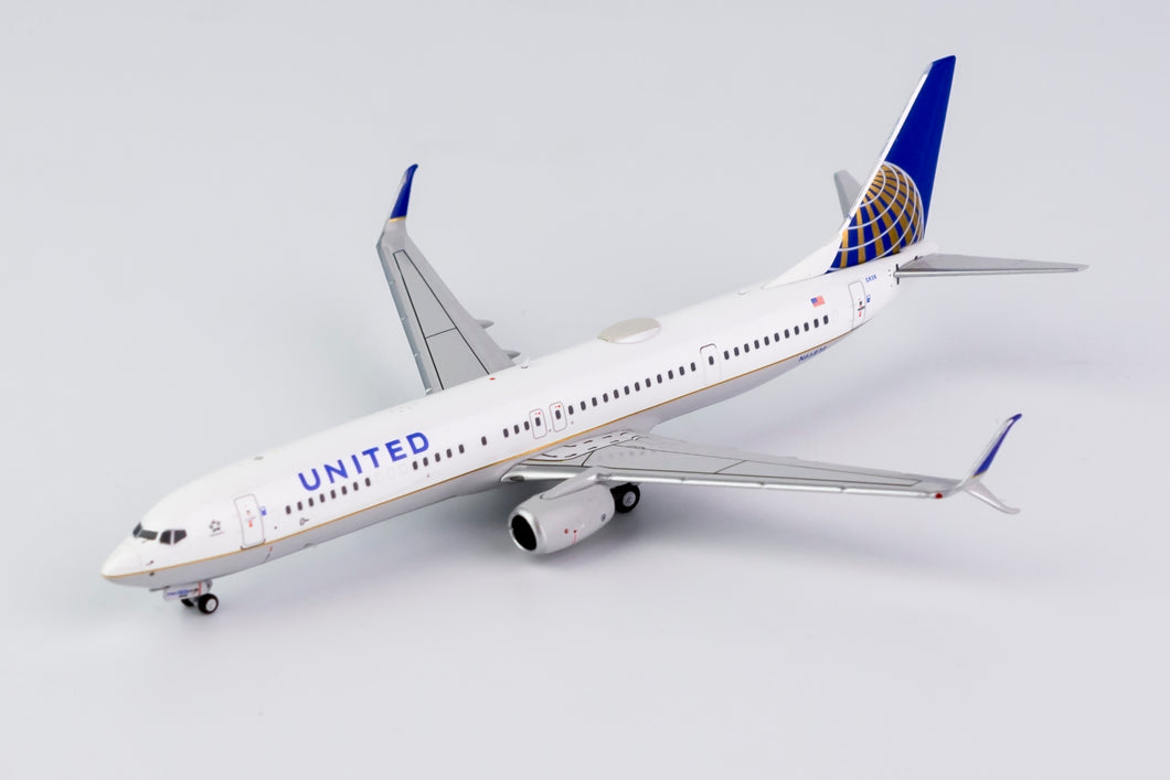 NG models 1/400 United Airlines Boeing 737-900ER N66828 CO-UA merged livery 79008