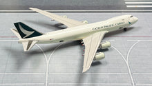 Load image into Gallery viewer, JC Wings 1/400 Cathay Pacific Cargo Boeing 747-8F B-LJB
