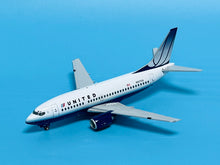 Load image into Gallery viewer, JC Wings 1/200 United Airlines Boeing 737-500 Tulip N927UA XX20243
