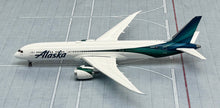 Load image into Gallery viewer, Gemini Jets 1/400 Alaska Airlines Boeing 787-9 N784HA
