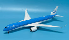 Load image into Gallery viewer, SQ Wings 1/200 KLM Royal Dutch Airlines Airbus A350-900 PH-ZNA L2413
