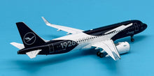 Load image into Gallery viewer, SQ Wings 1/200 Lufthansa Airbus A320neo D-AIND 100th Anniversary
