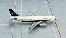 Load image into Gallery viewer, JC Wings 1/400 PIA Pakistan International Airlines Airbus A310-300 AP-BEU
