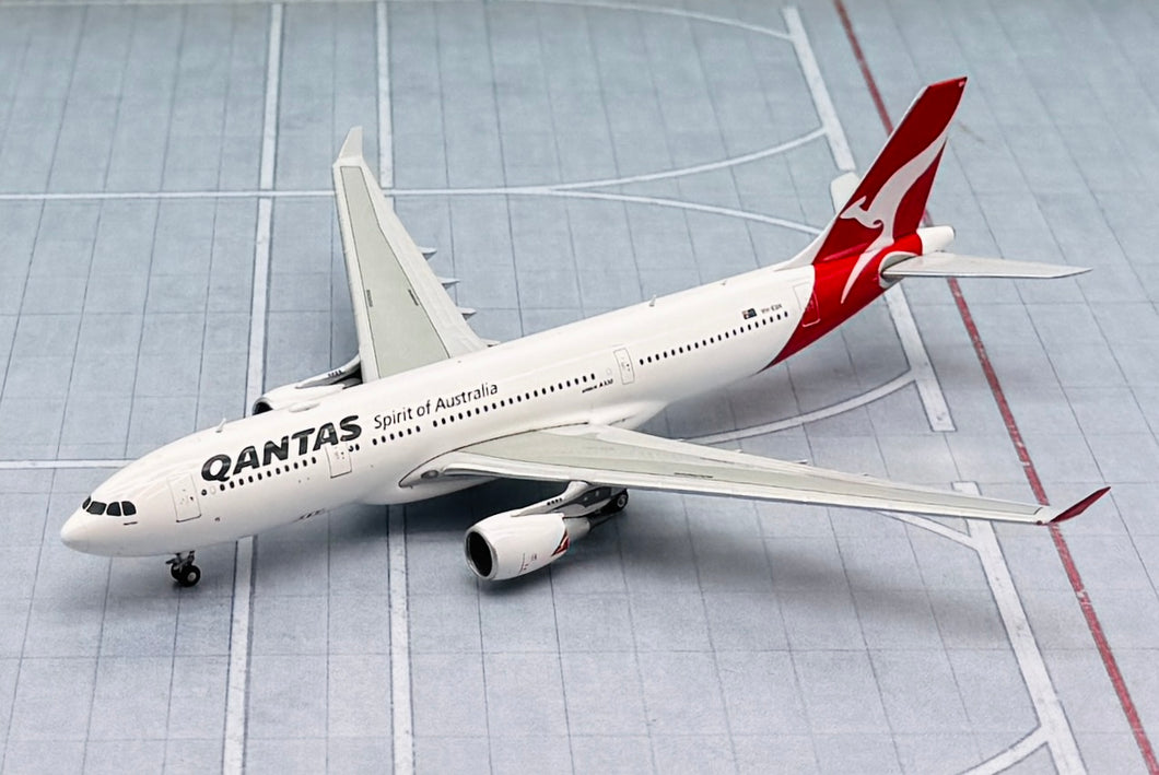 JC Wings 1/400 Qantas Airways Airbus A330-200 VH-EBN