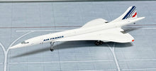 Load image into Gallery viewer, JC Wings 1/400 Air France Aerospatiale-BAC Concorde 101 F-BVFC
