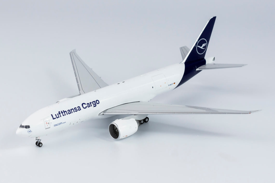 NG models 1/400 Lufthansa Cargo Boeing 777F D-ALFF 72003