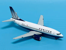 Load image into Gallery viewer, JC Wings 1/200 United Airlines Boeing 737-500 Tulip N927UA XX20243
