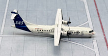 Load image into Gallery viewer, Gemini Jets 1/400 Scandinavian Airlines SAS ATR 72-600 SE-MKD
