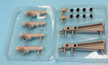 Load image into Gallery viewer, Fantasy Wings JC Wings 1/400 Passenger Boarding Bridge die cast Set FWDP-PS-4070
