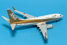Load image into Gallery viewer, JC Wings 1/200 ANA All Nippon Airways Boeing 737-700 Gold JA02AN
