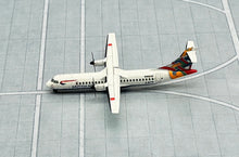 Load image into Gallery viewer, JC Wings 1/400 British Airways ATR-72-200 Ireland G-BYTP
