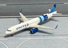 Load image into Gallery viewer, Gemini Jets 1/400 United Airlines A321neo N94750 Coastliner
