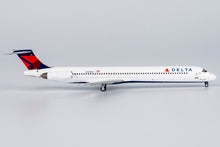 Load image into Gallery viewer, NG models 1/400 Delta Airlines McDonnell Douglas MD-88 N999DN 83012
