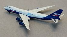 Load image into Gallery viewer, HX Models 1/400 Silk Way West Airlines Boeing 747-8F VQ-BVC B632502
