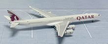 Load image into Gallery viewer, YY Wings 1/400 Qatar Airways Airbus A340-600 A7-AGA flaps down
