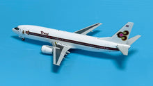 Load image into Gallery viewer, JC Wings 1/200 Thai International Airways Boeing 737-400 HS-TDL XX20131
