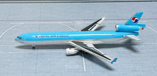 Load image into Gallery viewer, JC Wings 1/400 Korean Air Cargo McDonnell Douglas MD-11F HL7375
