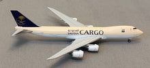 Load image into Gallery viewer, HX Models 1/400 Saudi Arabian Airlines Cargo Boeing 747-8F HZ-AI3 3B631601
