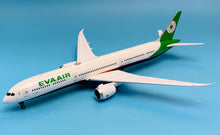 Load image into Gallery viewer, SQ Wings 1/200 Eva Air Boeing 787-10 B-17806 L2042
