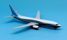 Load image into Gallery viewer, JC Wings 1/200 Ryanair Boeing 737-800 EI-DCL
