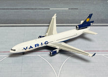 Load image into Gallery viewer, Phoenix 1/400 Varig Brasil McDonnell Douglas MD-11 PP-VTJ
