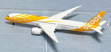 Load image into Gallery viewer, Phoenix 1/400 Scoot Boeing 787-9 9V-OJB
