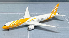 Load image into Gallery viewer, Phoenix 1/400 Scoot Boeing 787-9 9V-OJB
