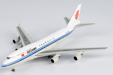 Load image into Gallery viewer, NG models Lite 1/400 Air China Boeing 747-400 B-2447 CCA031

