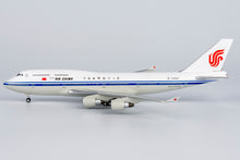 Load image into Gallery viewer, NG models Lite 1/400 Air China Boeing 747-400M B-2468 CCA033
