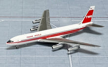 Load image into Gallery viewer, JC Wings 1/400 TWA Trans World Airlines Boeing 707-300 N28727
