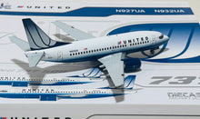 Load image into Gallery viewer, JC Wings 1/200 United Airlines Boeing 737-500 Tulip N932UA
