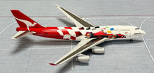 Load image into Gallery viewer, JC Wings 1/400 Qantas Boeing 747-400 Formula One VH-OJC
