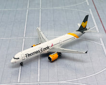 Load image into Gallery viewer, JC Wings 1/400 Thomas Cook Airbus A321 G-TCDW
